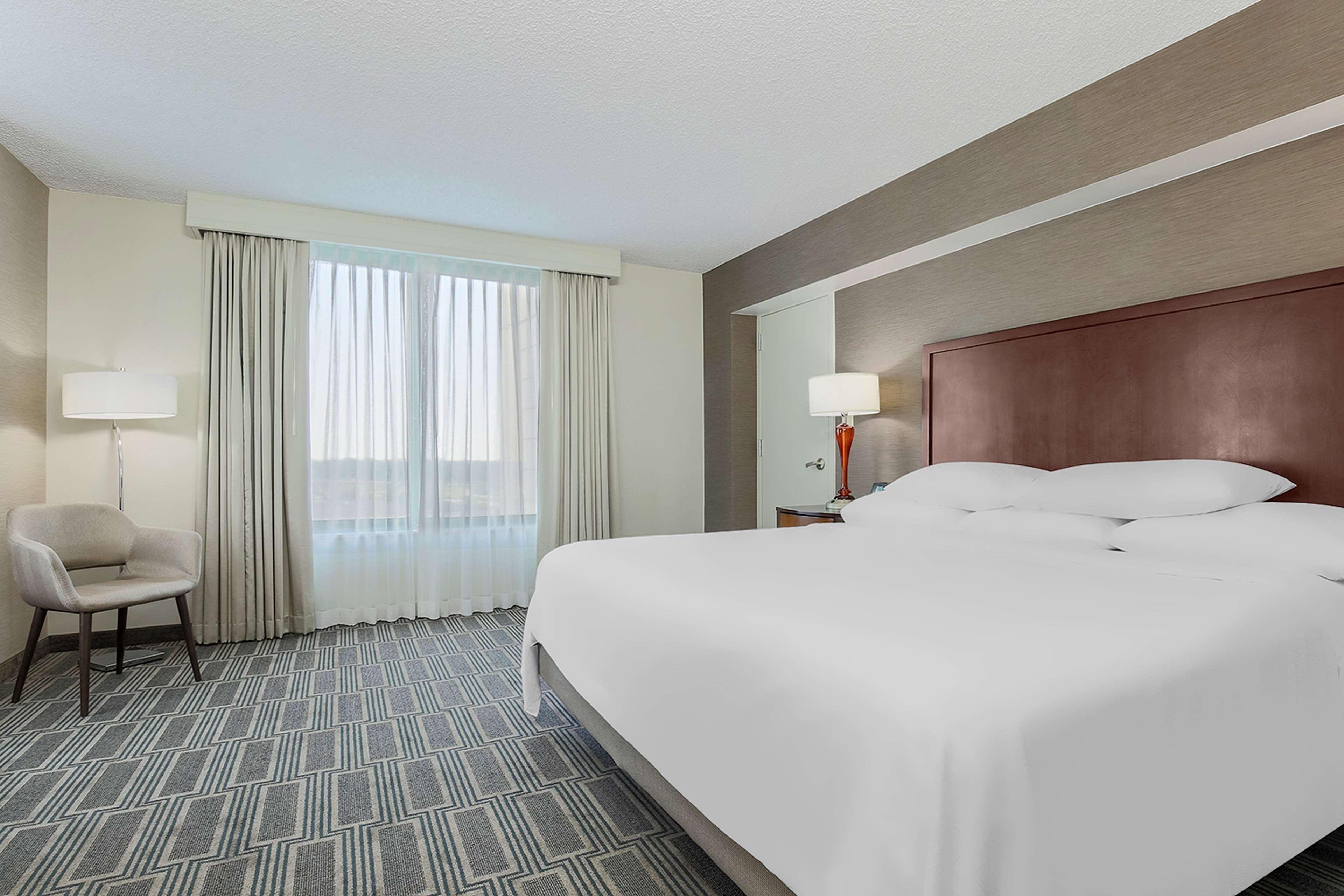 Embassy Suites By Hilton Chicago לומברד מראה חיצוני תמונה