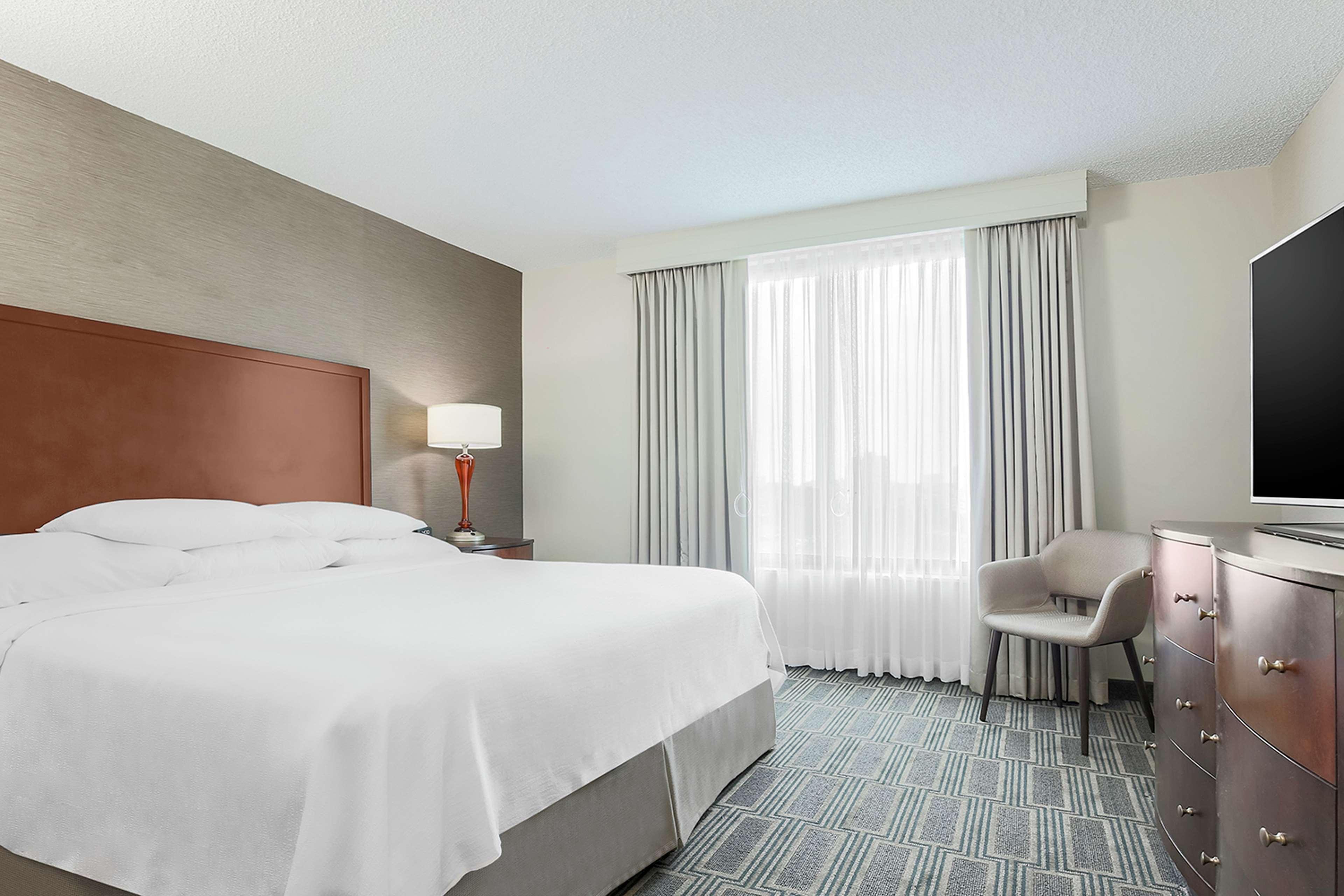 Embassy Suites By Hilton Chicago לומברד מראה חיצוני תמונה