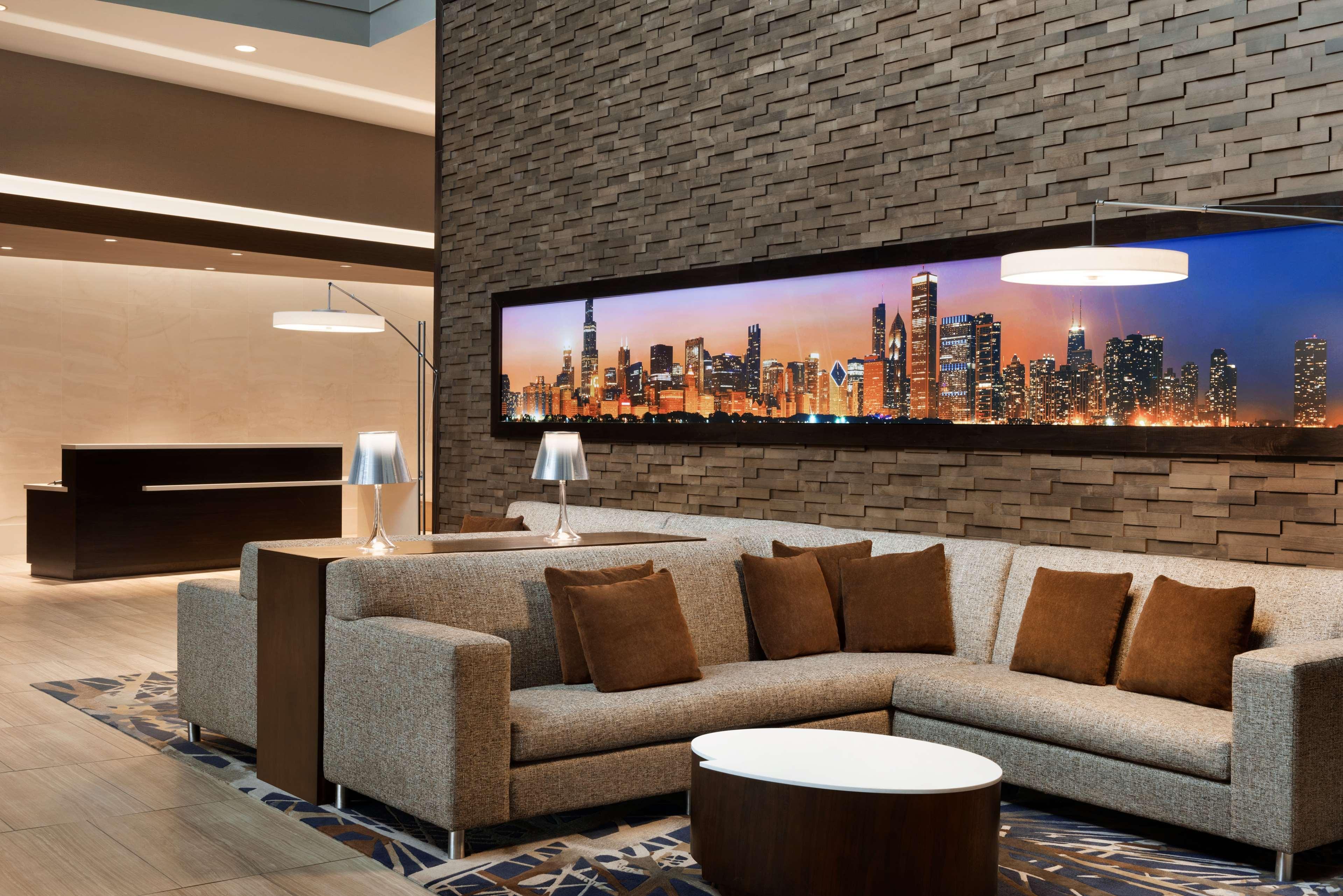 Embassy Suites By Hilton Chicago לומברד מראה חיצוני תמונה