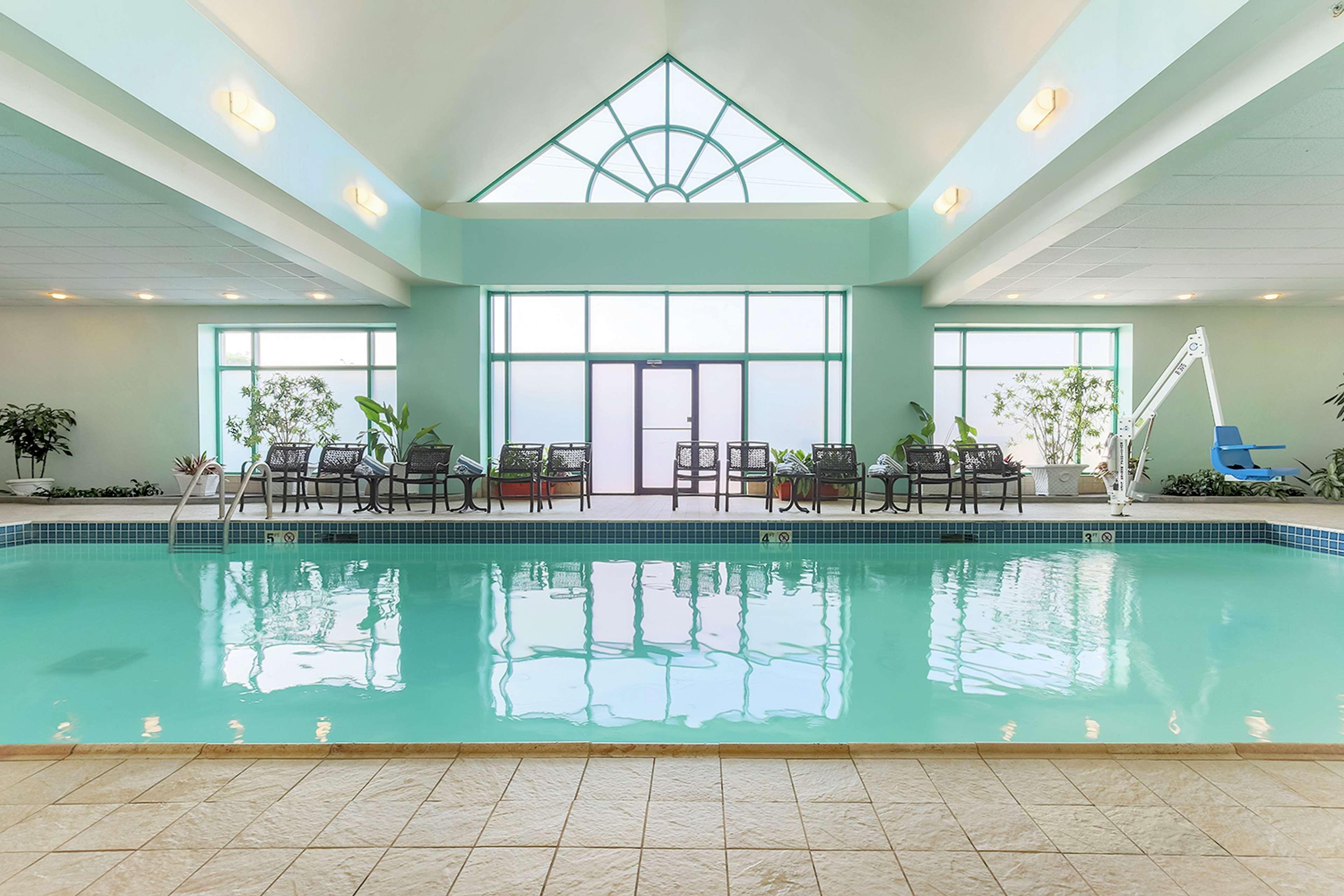 Embassy Suites By Hilton Chicago לומברד מראה חיצוני תמונה