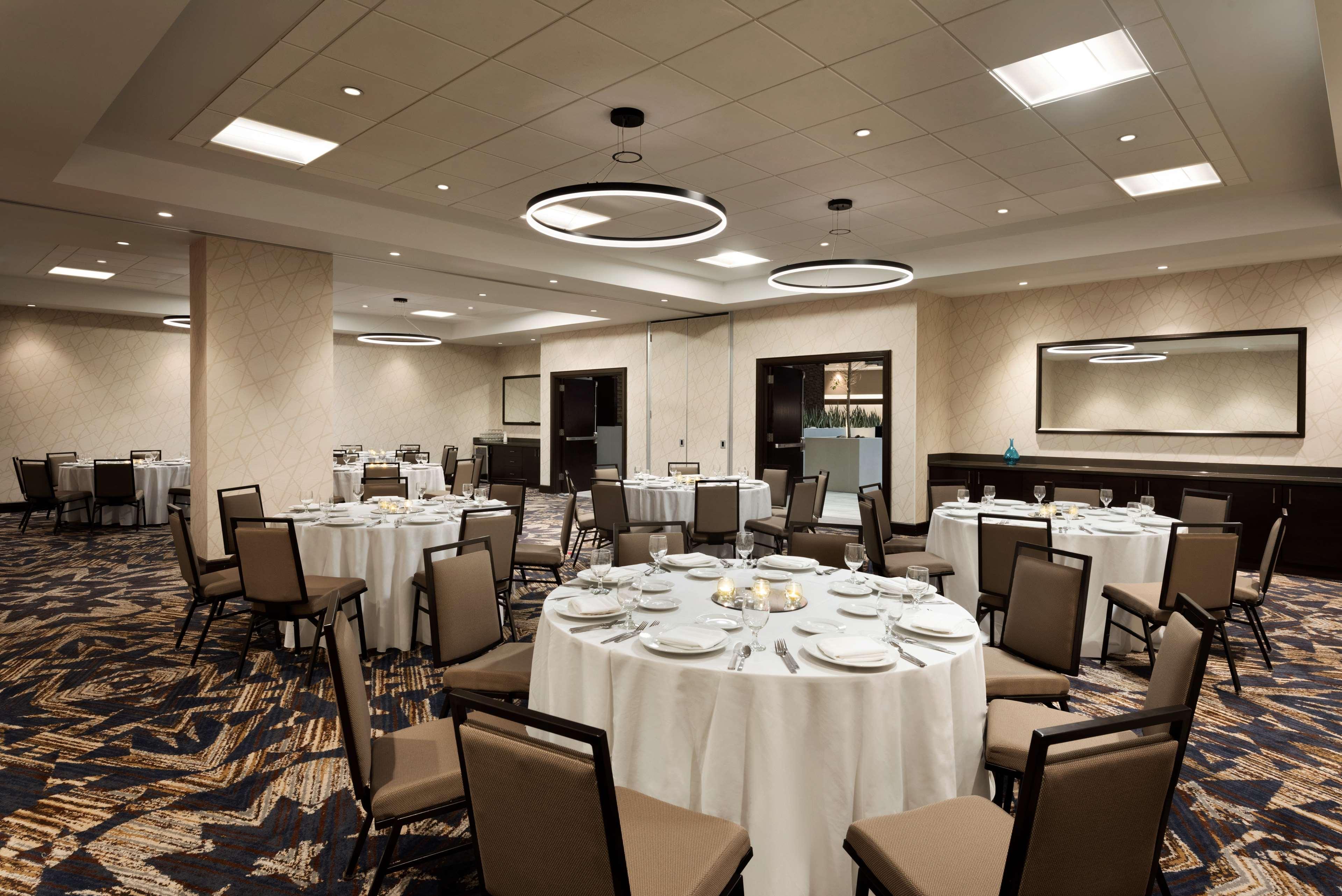 Embassy Suites By Hilton Chicago לומברד מראה חיצוני תמונה