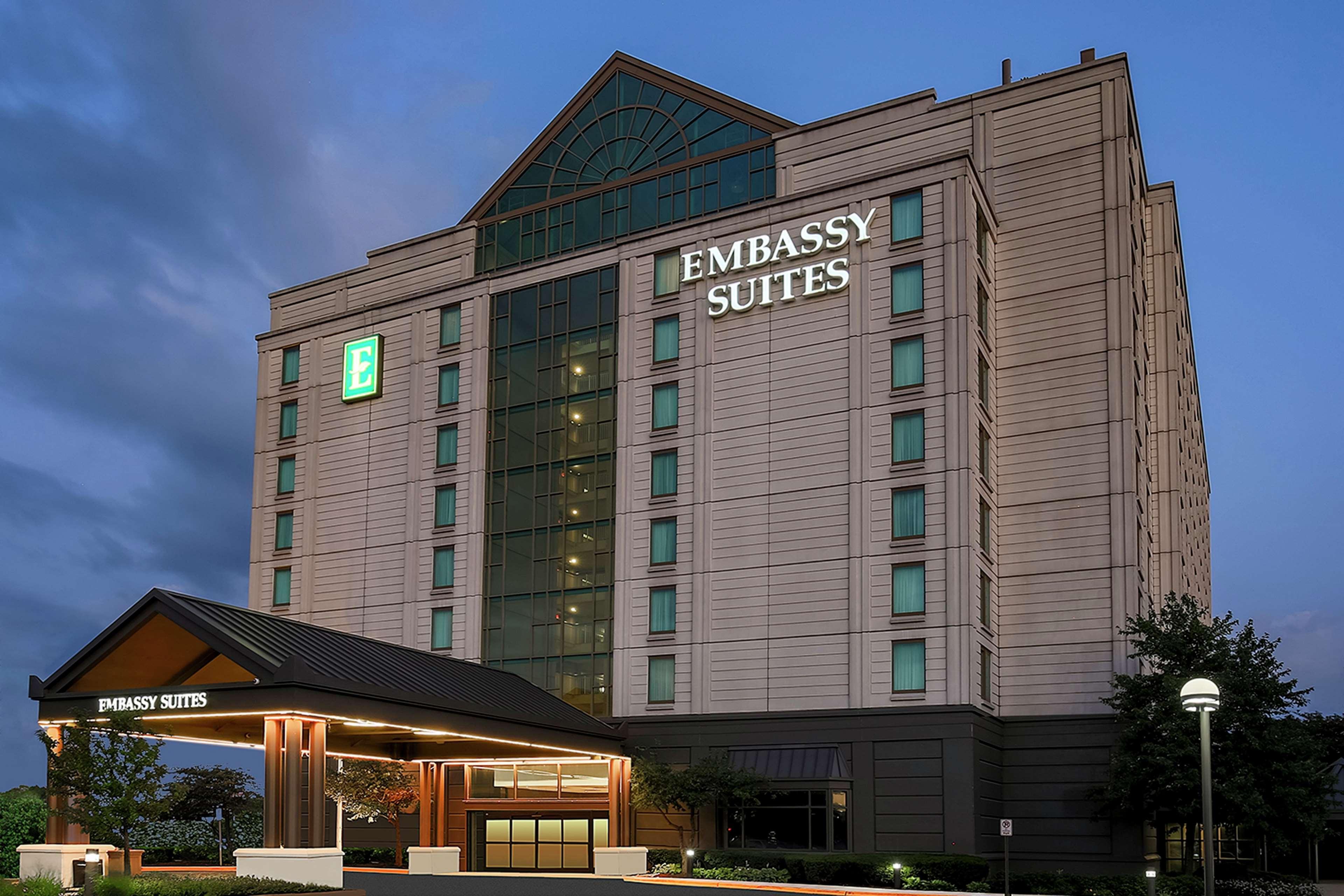 Embassy Suites By Hilton Chicago לומברד מראה חיצוני תמונה