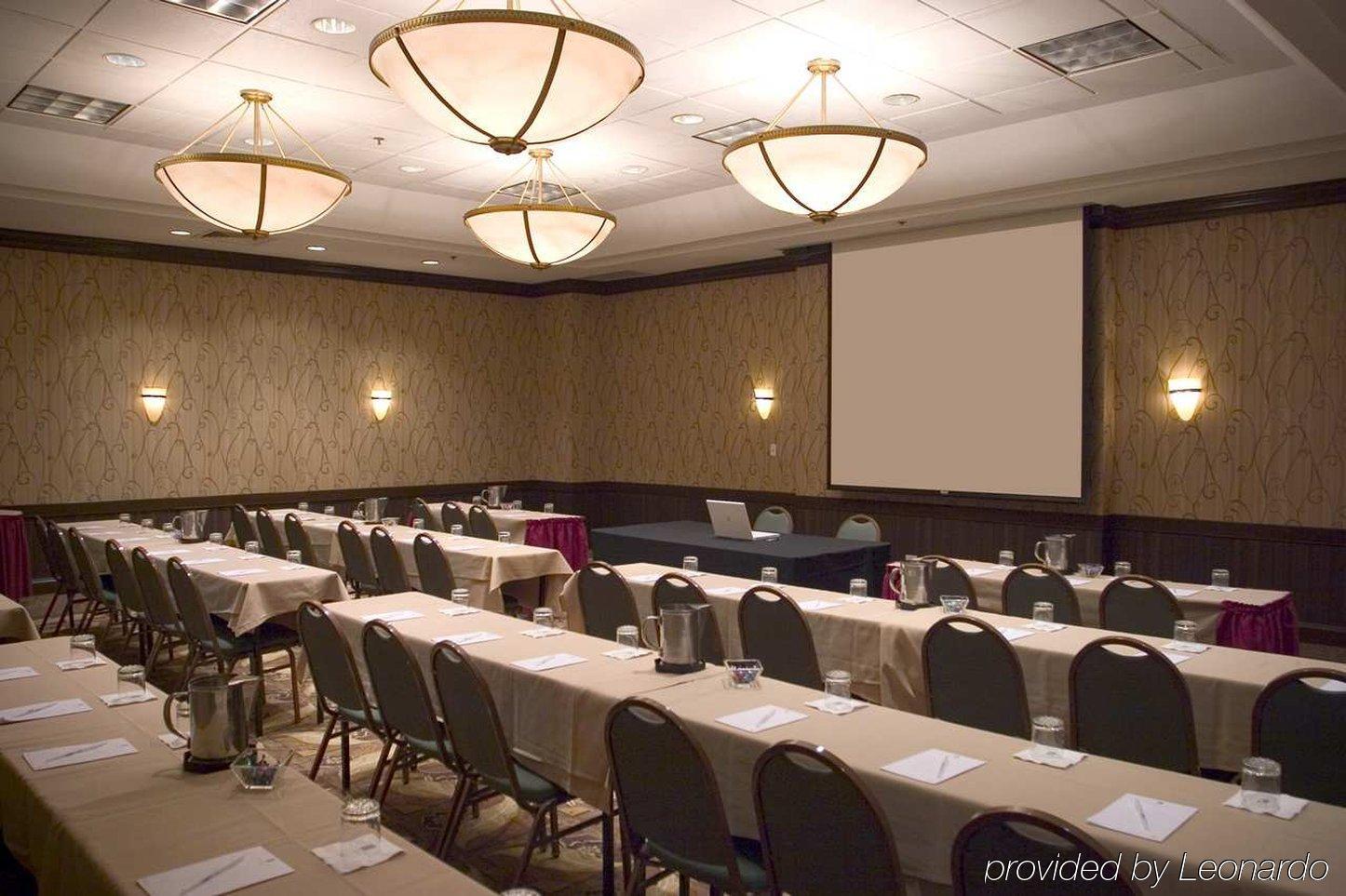 Embassy Suites By Hilton Chicago לומברד מתקנים תמונה