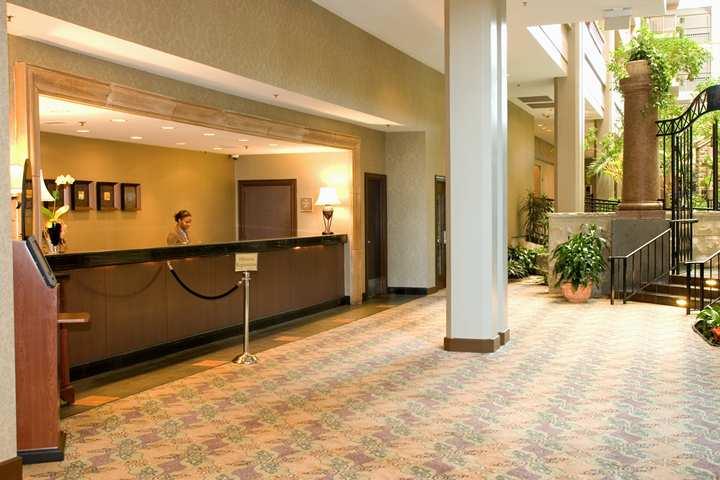 Embassy Suites By Hilton Chicago לומברד מראה פנימי תמונה